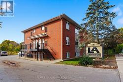 302 - 111 SMITS COVE West Lincoln, ON L0R 2A0