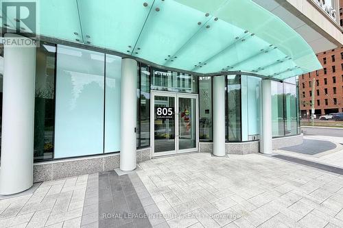 3305 - 805 CARLING AVENUE , Ottawa, Ontario K1S 5W9 3