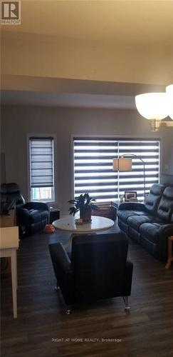 78 PONDCLIFFE DRIVE , Kitchener, Ontario N2R 0B4 2