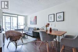 802 - 18 STAFFORD STREET Toronto, ON M5V 3W4