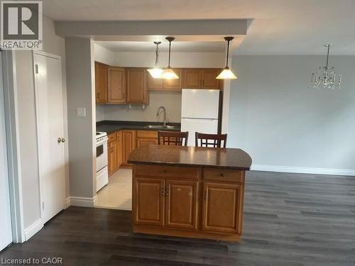 24 MIDLAND Drive Unit# 104 , Kitchener, Ontario N2A 2A8 5