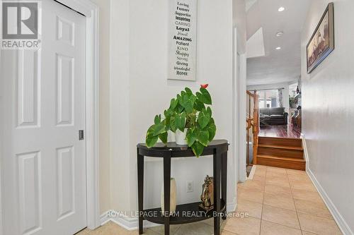 303 BALINROAN CRESCENT , Ottawa, Ontario K2J 3T7 4