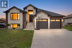 137 GARY AVENUE Lasalle, ON N9J 1V3