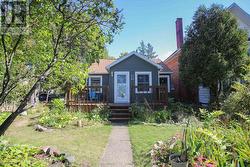 28 Putney RD Sault Ste. Marie, ON P6B 2Y5