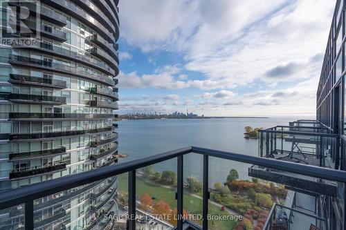PH11 - 39 ANNIE CRAIG DRIVE , Toronto, Ontario M8V 0C5 2