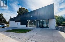 2 ALBERT STREET Kawartha Lakes, ON K0M 1K0