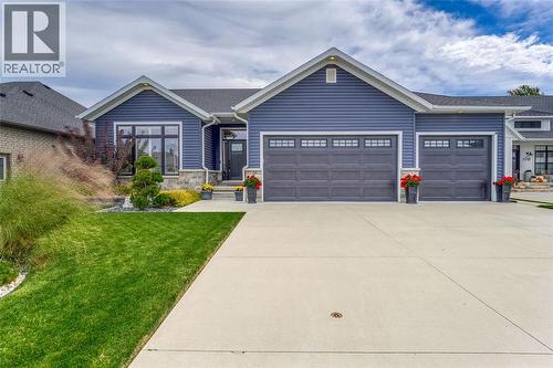 6720 LINCOLNSHIRE COURT  Plympton-Wyoming, ON N0N 1E0