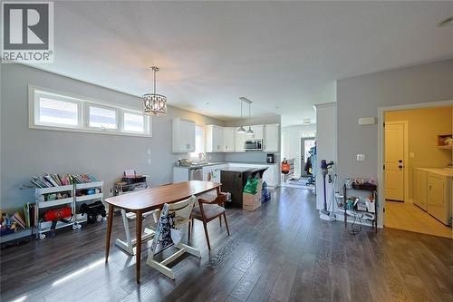 229 MEADOWLARK LANE , Sarnia, Ontario N7S 0B6 3