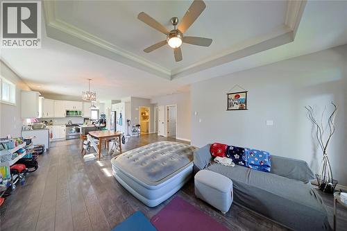 229 MEADOWLARK LANE , Sarnia, Ontario N7S 0B6 5