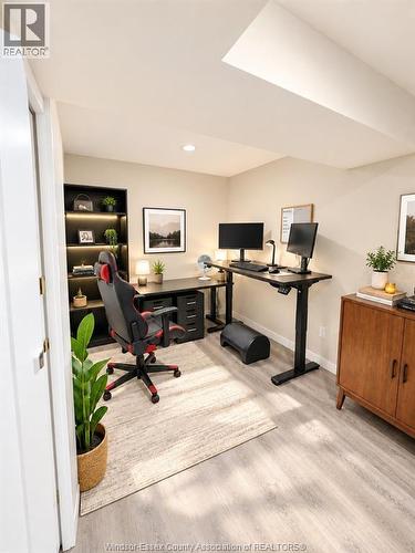 569 LESPERANCE ROAD Unit# LOWER , Tecumseh, Ontario N8N 1W5 5