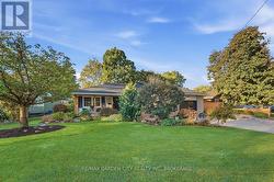 98 VILLAGE ROAD St. Catharines (Glendale/Glenridge), ON L2T 3C1