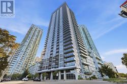 1504 - 223 WEBB DRIVE  Mississauga, ON L5B 0E8