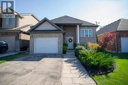 48 NIGHTINGALE Drive Brantford, ON N3T 0G3