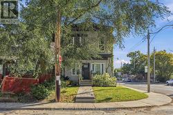 LOWER - 103 ASHDALE AVENUE Toronto, ON M4L 2Y8