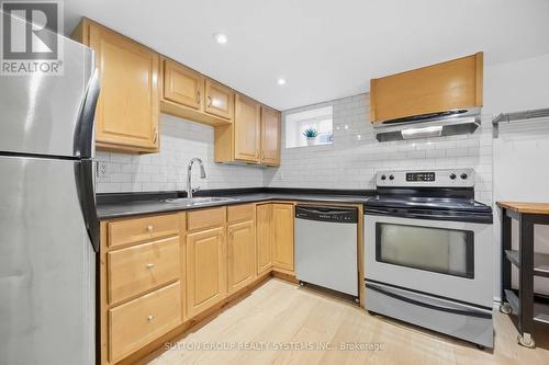 LOWER - 103 ASHDALE AVENUE , Toronto, Ontario M4L 2Y8 4