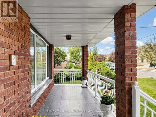 35 May Avenue, Richmond Hill, ON 