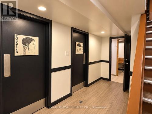 3073 Bloor Street W, Toronto, ON 