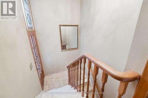 4 Warlingham Court, Toronto, ON 