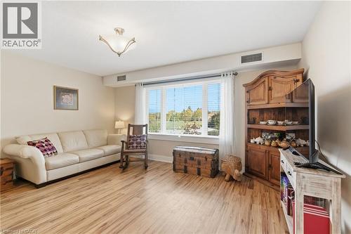 111 Smits Cove Unit# 302, Smithville, ON 