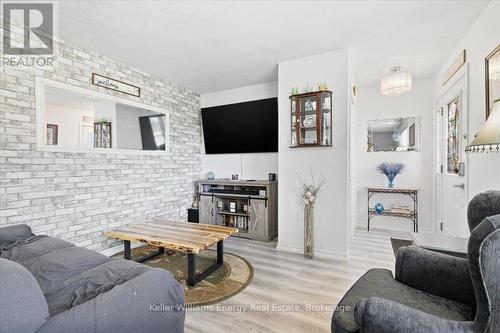 Living Room - 30 Dominion Drive, Kawartha Lakes (Lindsay), ON 