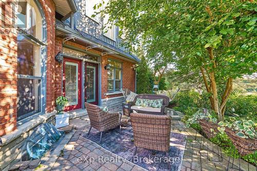 7860 Cedarbrook Trail, Whitby, ON 