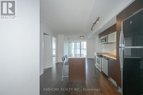 1405 - 386 Yonge Street, Toronto, ON 