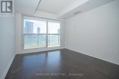 1405 - 386 Yonge Street, Toronto, ON 