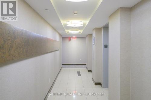 1405 - 386 Yonge Street, Toronto, ON 