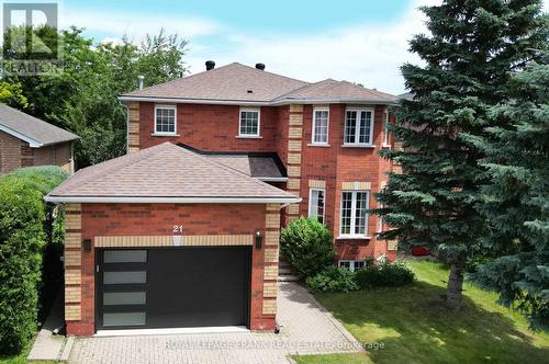 21 CROMPTON DRIVE , Barrie (Little Lake), Ontario L4M 6N1 2