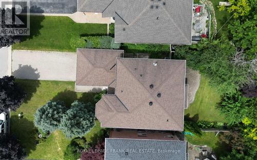 21 CROMPTON DRIVE , Barrie (Little Lake), Ontario L4M 6N1 5