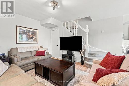 372 Trafalgar Road, Oakville, ON 