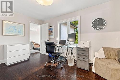 372 Trafalgar Road, Oakville, ON 