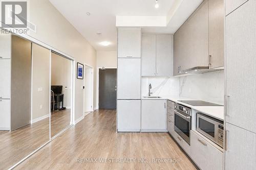 311 - 60 Honeycrisp Crescent, Vaughan, ON 