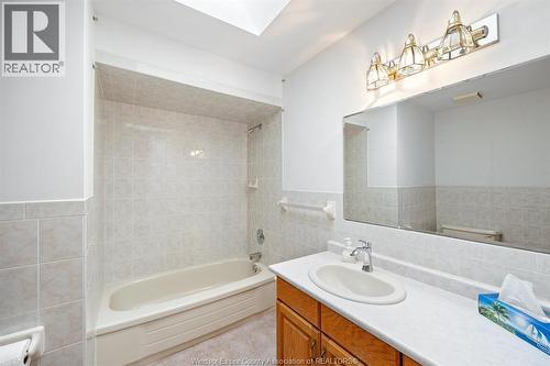 256 Kenilworth Place, Windsor, ON 