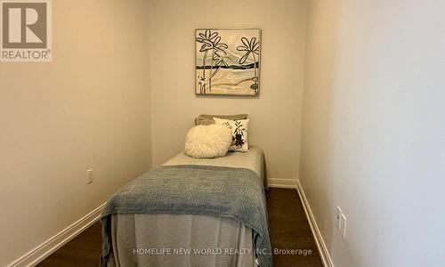 2015 - 275 Village Green Square, Toronto, ON 