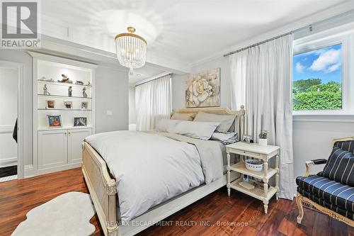 2209 Ghent Avenue, Burlington, ON 