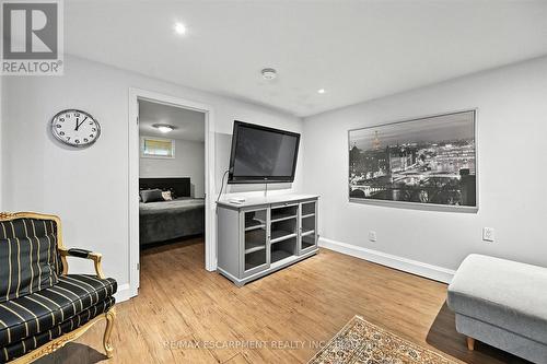 2209 Ghent Avenue, Burlington, ON 