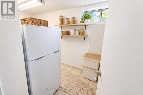 L.L. - 104 RANKIN CRESCENT , Toronto, Ontario M6P 4G6 3