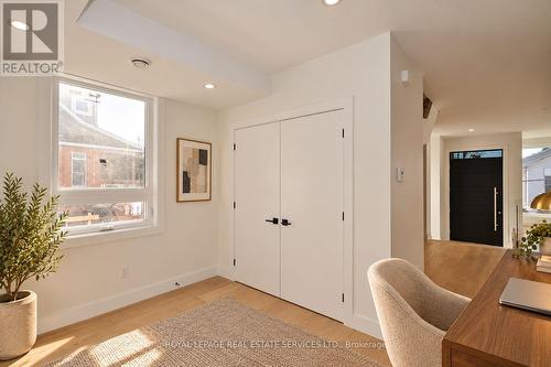 4B Huron Avenue N, Ottawa, ON 