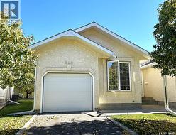 240 815 Heritage GREEN Saskatoon, SK S7H 5R6