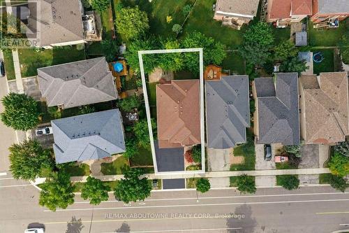 2381 Grand Oak Trail, Oakville, ON 