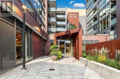 307 - 36 Howard Park Avenue, Toronto, ON 