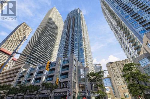 4411 - 2191 YONGE STREET , Toronto, Ontario M4S 3H8 2