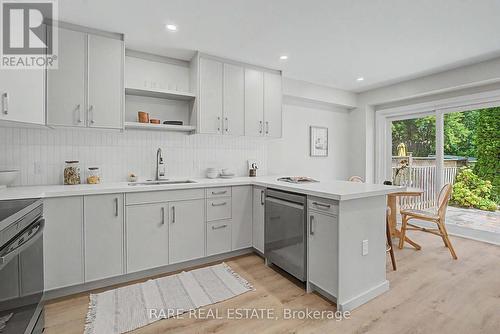 521 Hickory Avenue N, Whitby, ON 