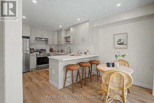521 Hickory Avenue N, Whitby, ON 