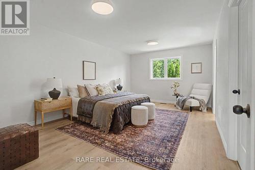 521 Hickory Avenue N, Whitby, ON 
