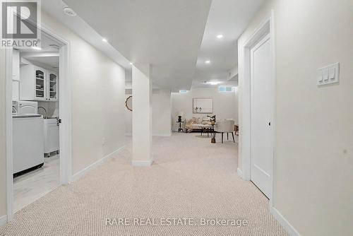 521 Hickory Avenue N, Whitby, ON 