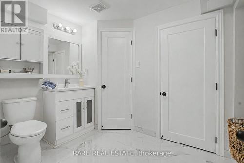 521 Hickory Avenue N, Whitby, ON 