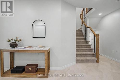 521 Hickory Avenue N, Whitby, ON 