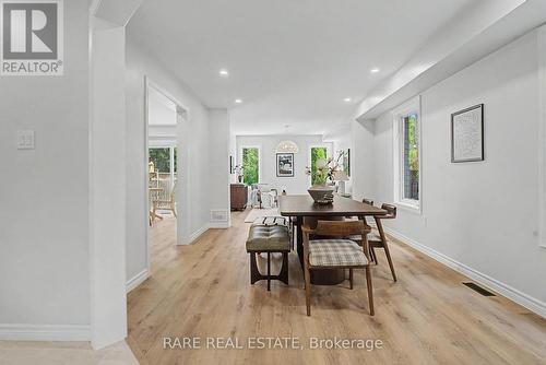 521 Hickory Avenue N, Whitby, ON 